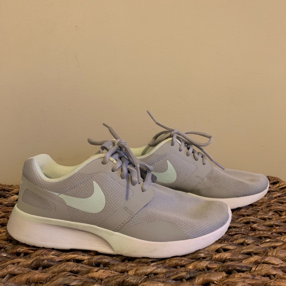 Nike Roche*****